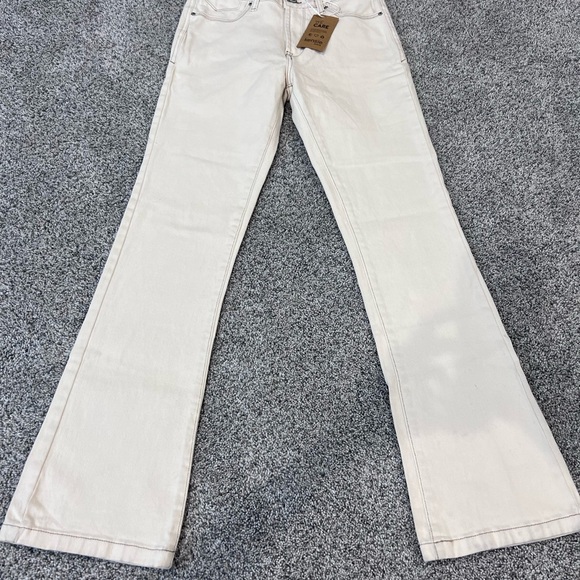 NWT! Kensie The Tessa High Rise Bootcut Women’s Size 10/30 In Cream - Picture 1 of 12
